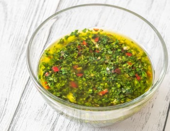 Chimichurri, la ricetta per prepararlo a casa