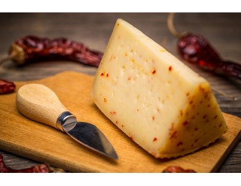 Formaggi speziati e aromatizzati: le erbe e le spezie più usate
